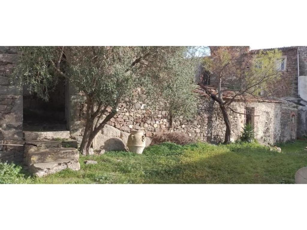 Vila Borgo Santo Stefano Oschiri Exteriér fotografie